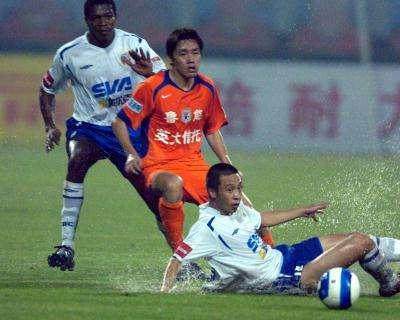 开云体育官方app-泰山VS海港！新版鲁沪争霸或成未来中超主旋律